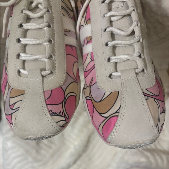 COACH Katelyn Tan White Lace Up Sneakers Suede Size 9M. New. No Box - Picture 4 of 9